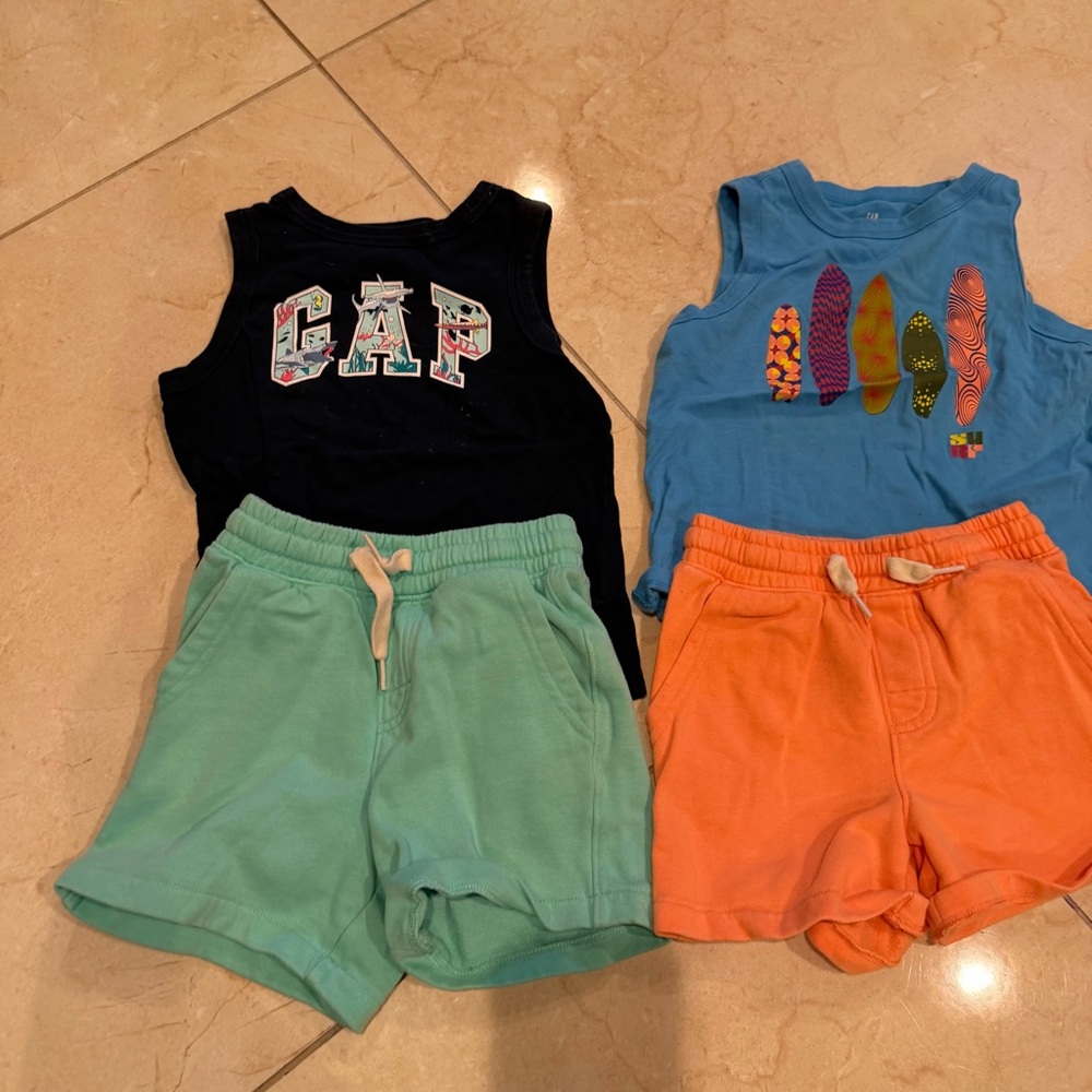 Set of 2 GAP Kids tank and shorts in  Xs size 4